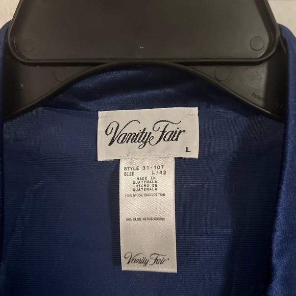 Size large, vintage, blue, vanity fair nightgown - Picture 3 of 4